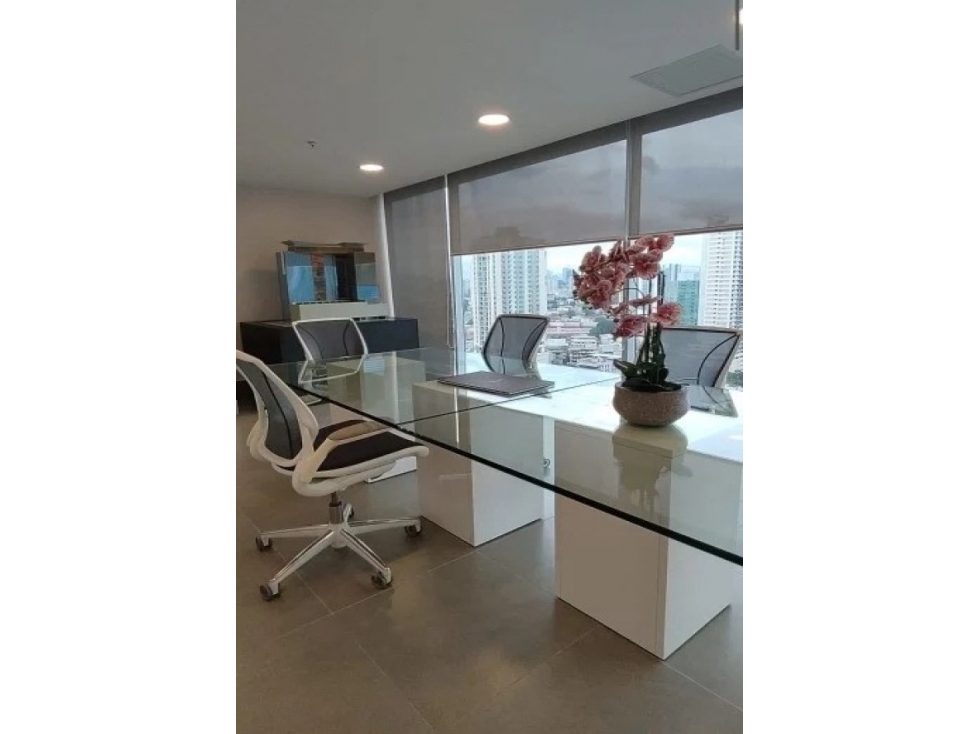 Se Alquila Oficina 104 Mts Obarrio USD$954,00+Itbms