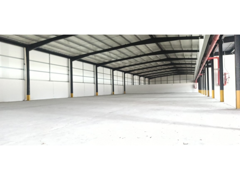 SE VENDE O SE ALQUILA BODEGA EN JUAN DIAZ >>2000MT2 — foto 4