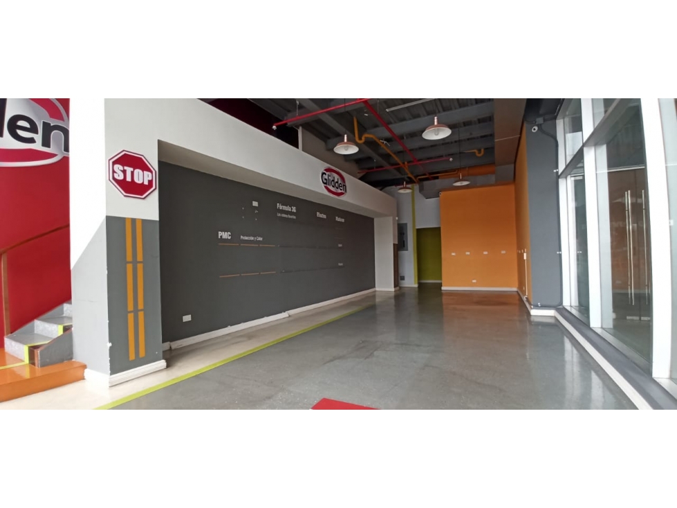 SE ALQUILA LOCAL COMERCIAL EN FERNANDEZ DE CÓRDOBA — foto 3