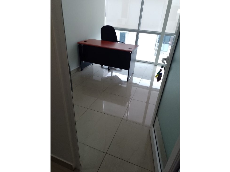 ALQUILER DE OFICINA EN EL CARMEN - 3