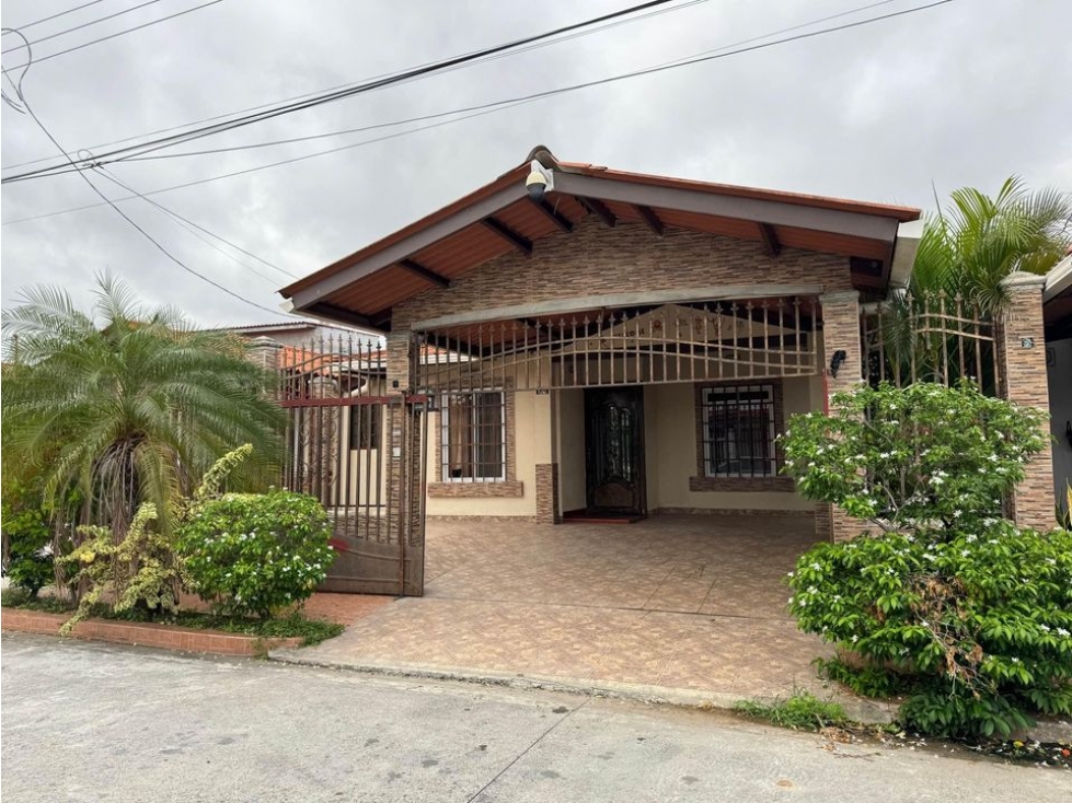 SE VENDE CASA EN HACIENDA SANTA FE NEGOCIABLE - 1