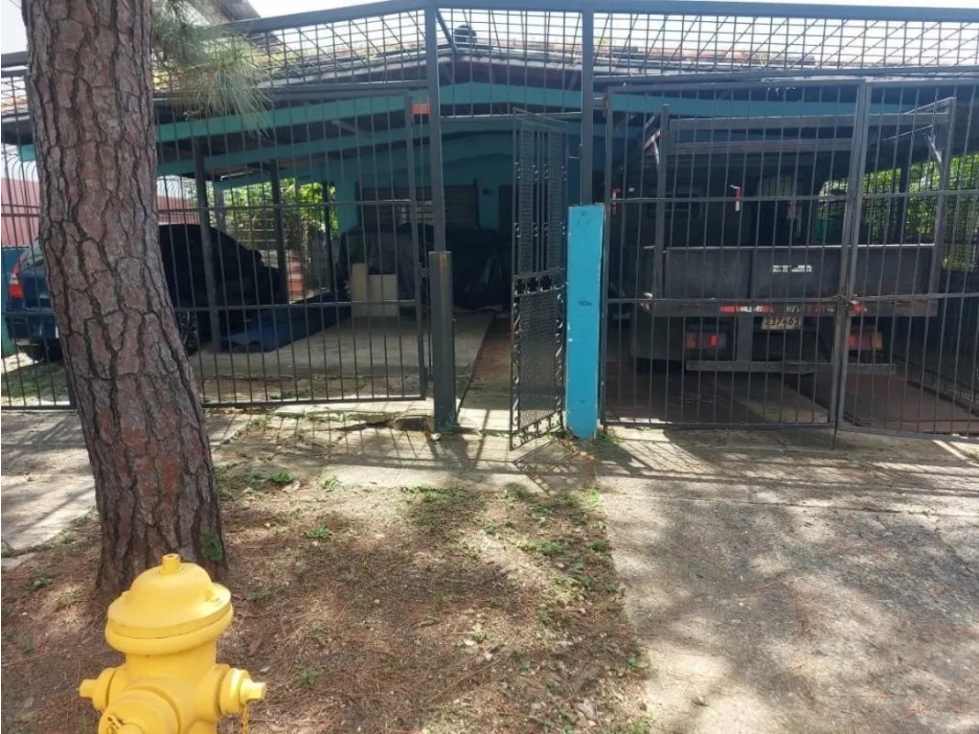 SE ALQUILA CASA COMERCIAL EN MONTE OSCURO $1200!! — foto 6