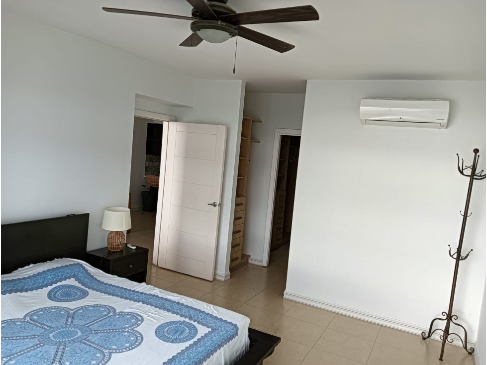 SE ALQUILA APARTAMENTO EN AVENIDA BALBOA CON VISTA AL MAR — foto 3