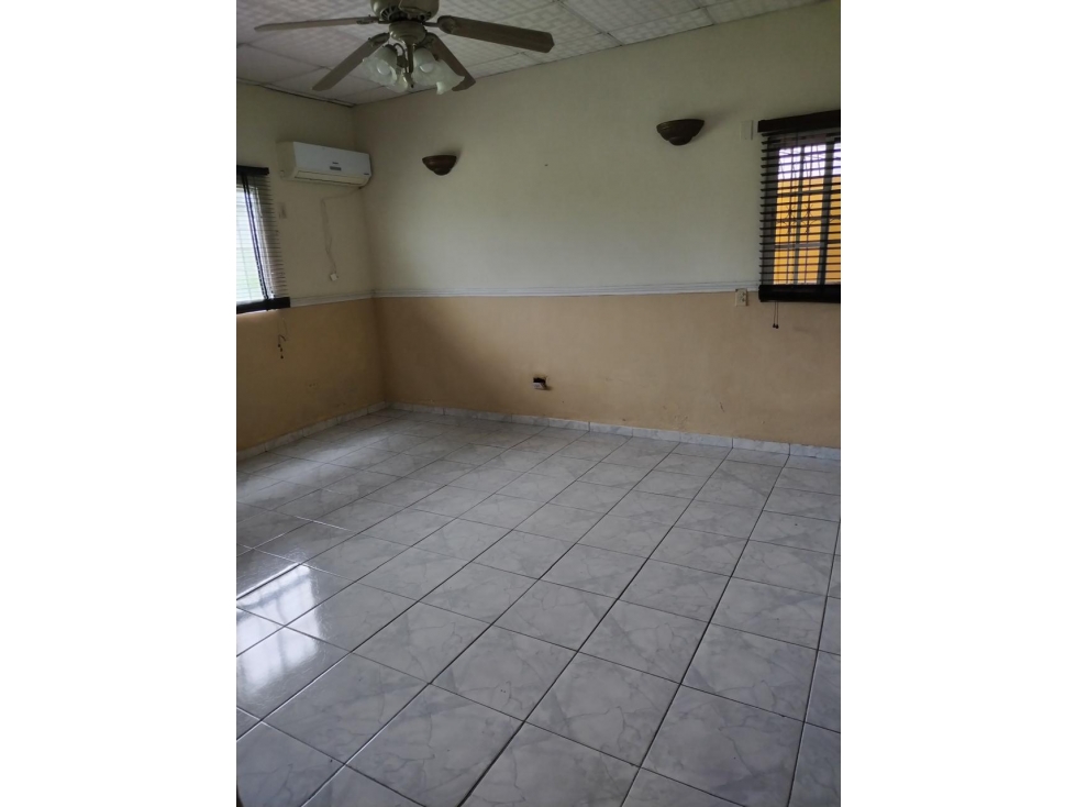 VENTA DE CASA EN LAS CUMBRES - 5