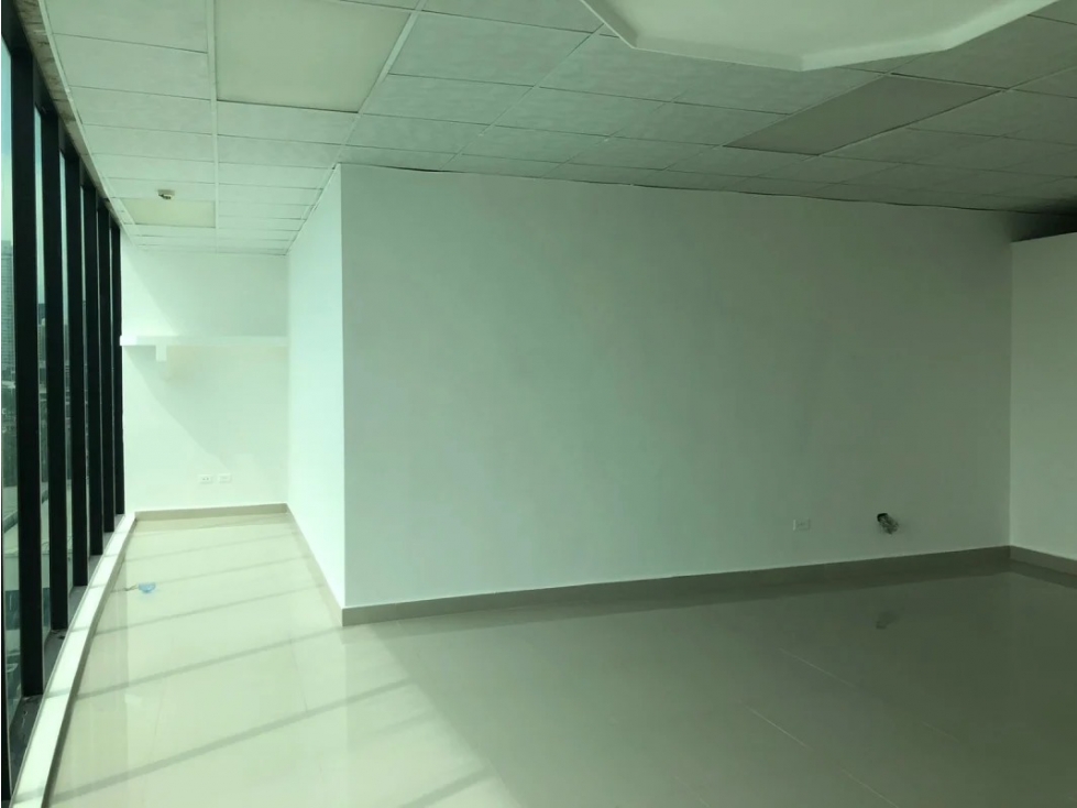 Se Alquilan Oficinas en La Tumba Muerto desde 20 M2 — foto 3