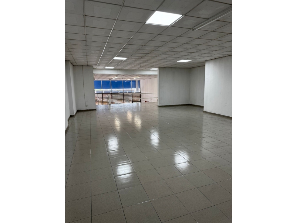 ¡Â¡SE ALQUILA !! Espectacular Local comercial en VIA TOCUMEN — foto 5