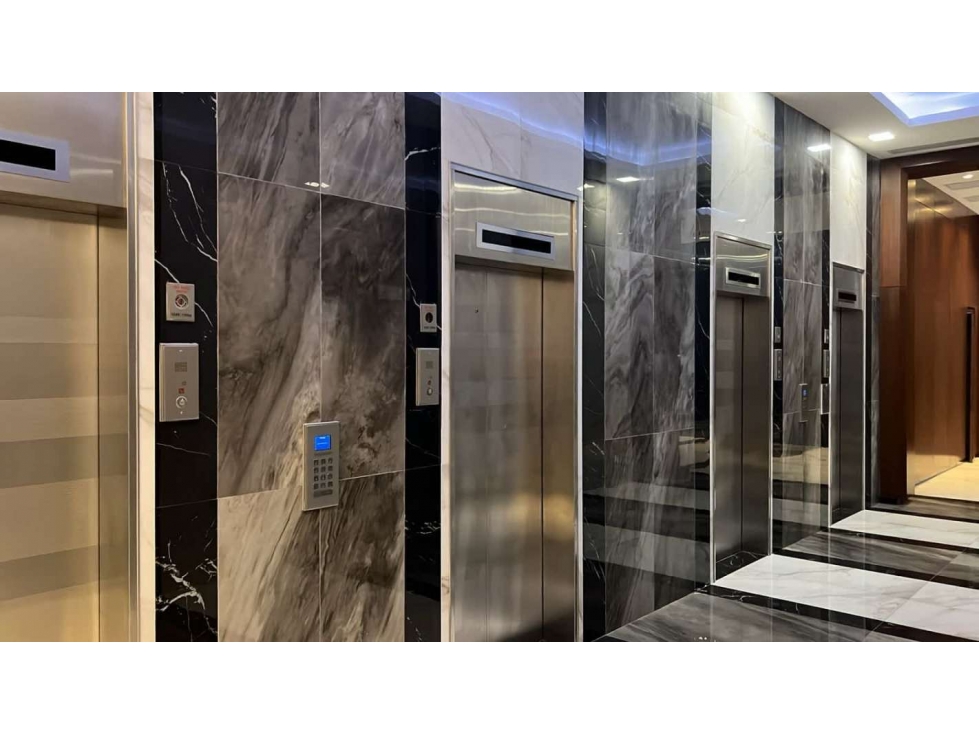 ¡SE VENDE !! Piso comercial perfecto para OFICINA en Obarrio — foto 5