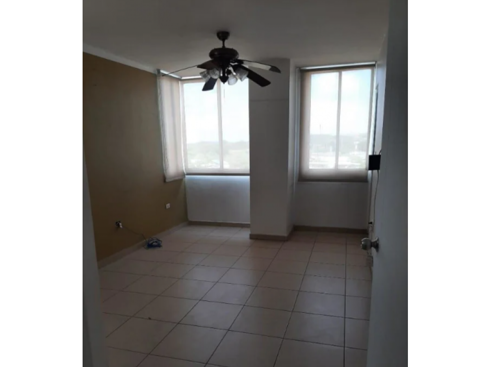 ALQUILER DE APARTAMENTO EN BELLA VISTA — foto 5