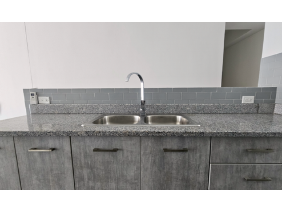 ALQUILER DE APARTAMENTO EN BELLA VISTA — foto 5