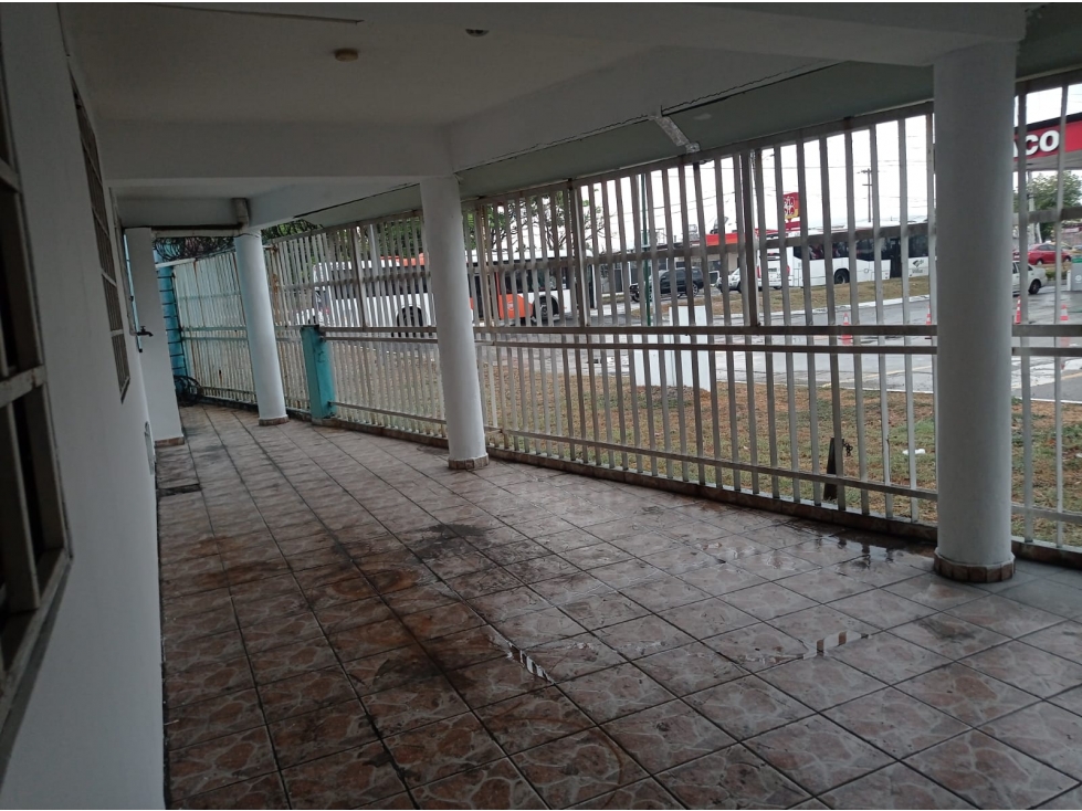 ¡Â¡SE ALQUILA !! LOCAL COMERCIAL en LLANO BONITO — foto 5