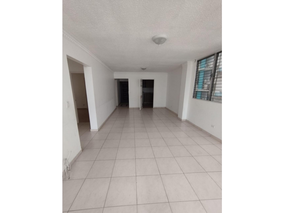 ALQUILO APARTAMENTO EN VIA PORRAS — foto 4