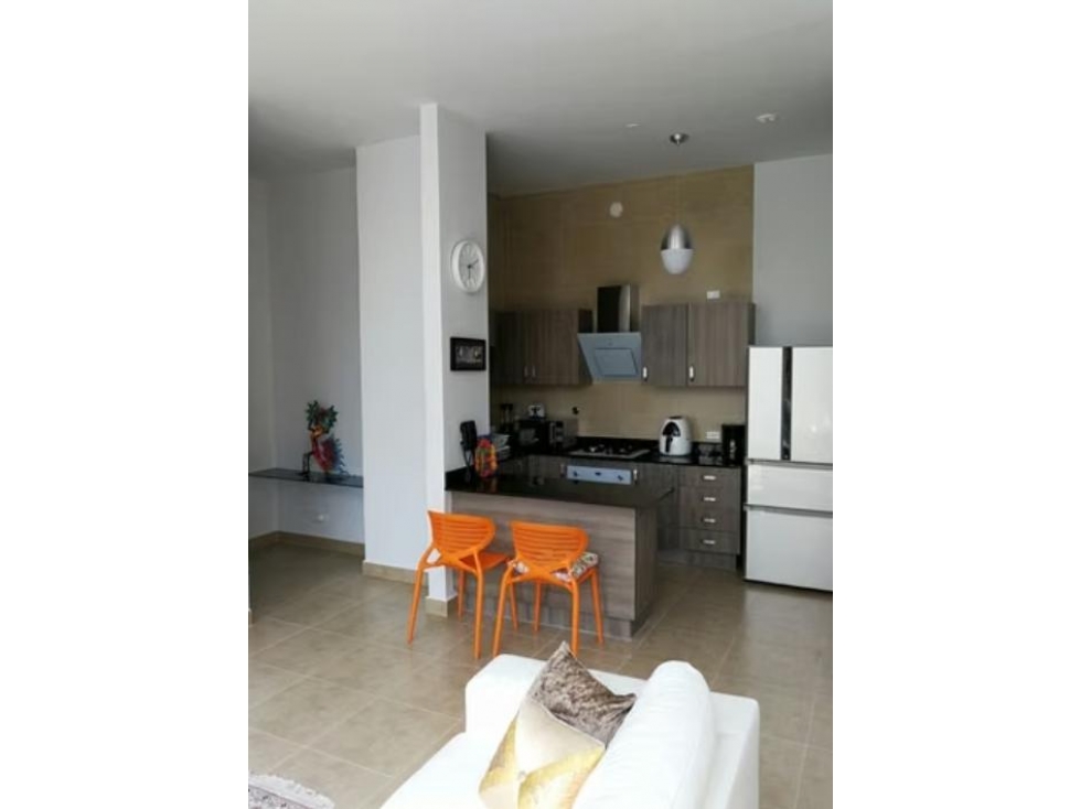 ALQUILO APARTAMENTO EN CALLE 50 — foto 2