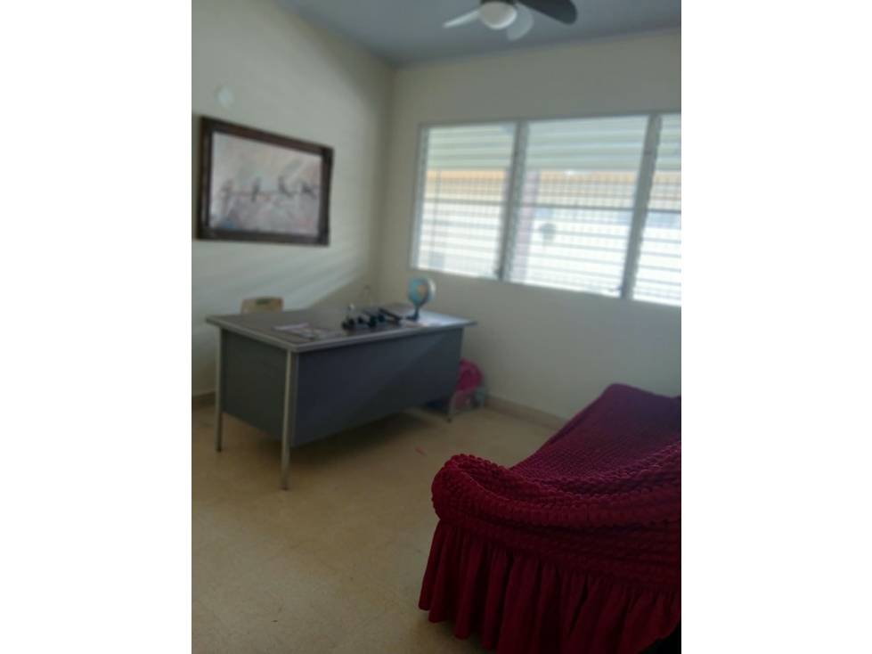 En alquiler con opción a compra, casa en Urbanización Chanis — foto 5