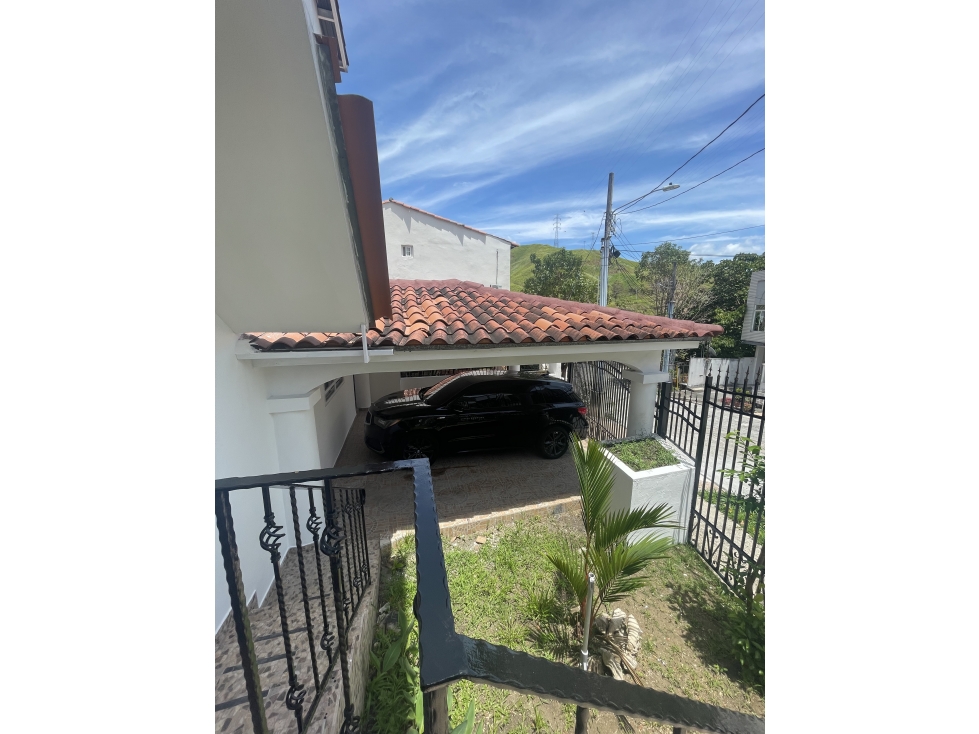 Se vende o alquila casa de 3 pisos en Limajo, San Miguelito — foto 3