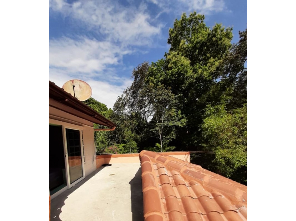 Se alquila apartamento amoblado en Clayton $800 — foto 2
