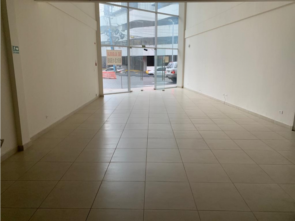 Se alquila Local Comercial en Plaza de Bella Vista $ 3,200 - 5