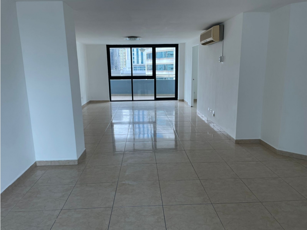 FS 2378 ALQUILER DE AMPLIO APARTAMENTO EN MARBELLA LINEA BLANCA 4R — foto 6