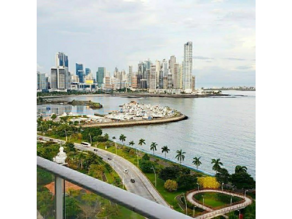 Alquilo apartamento en el yoo panama amoblado vista al mar
