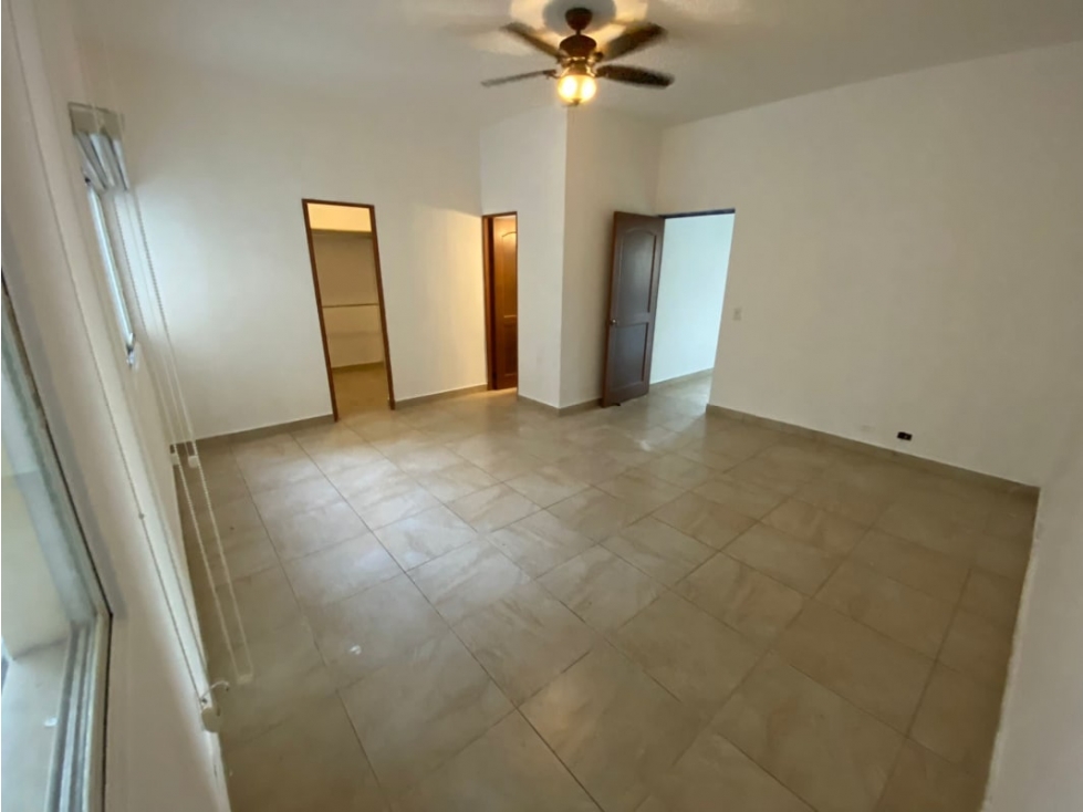 Alquilo exclusivo apartamento en amador ID4907587 — foto 3