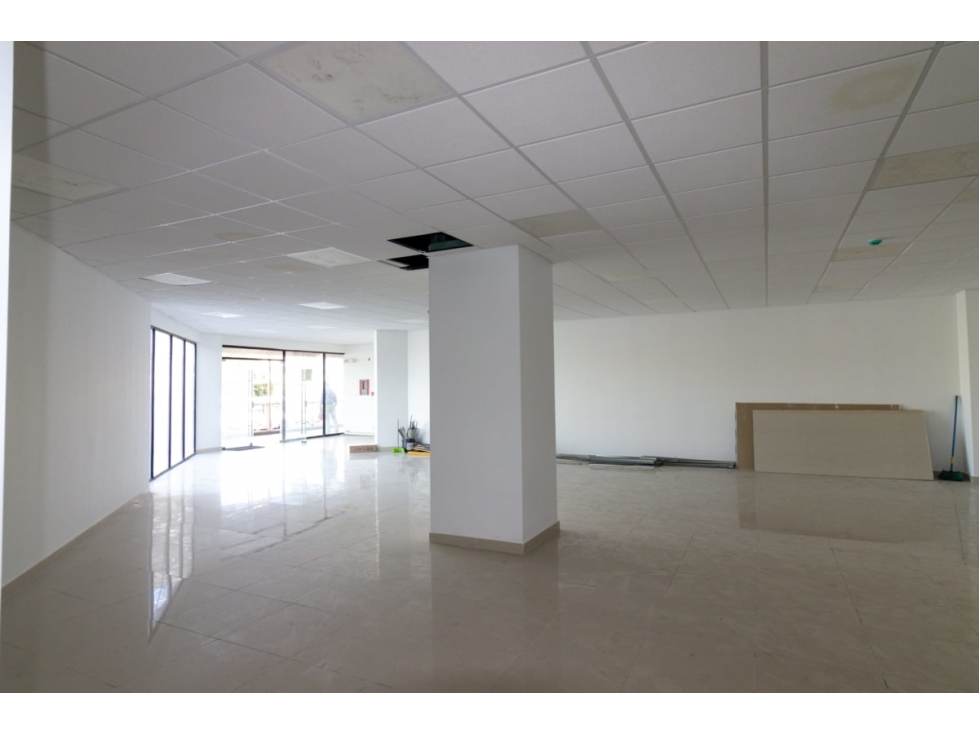 Se Alquila Local Comercial San Miguelito 176 mts. $3.000.oo - 6