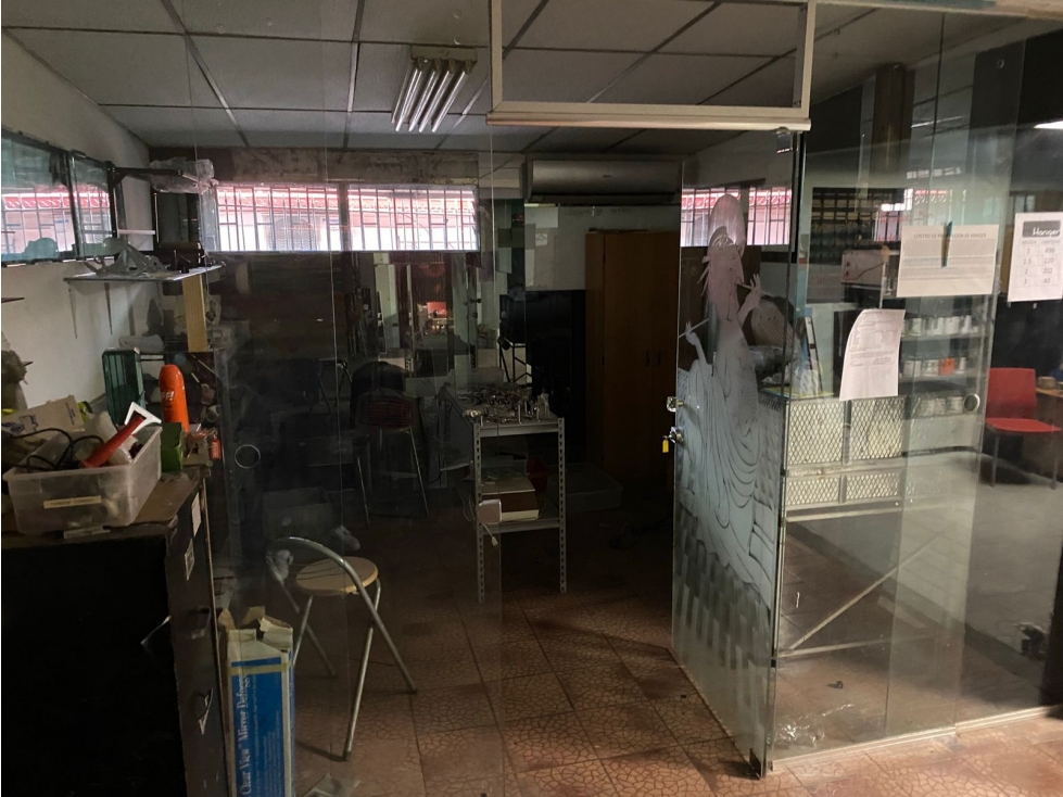 Se alquila Local Casa Comercial en Av La Paz 300Mts $1,800 — foto 3