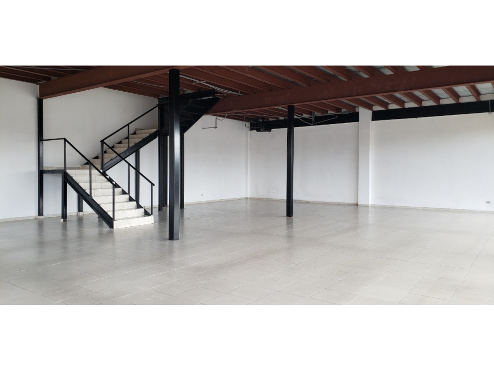 Se Alquila local comercial Los puebles $6000,192mt2 PB+160 mt2 2dopiso - 5