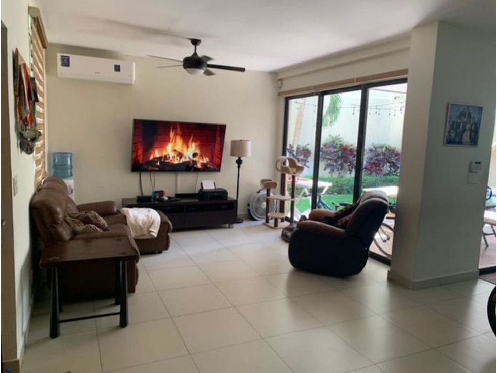 Alquilo Hermosa Casa Duplex Amoblada En Howard $2250 — foto 4