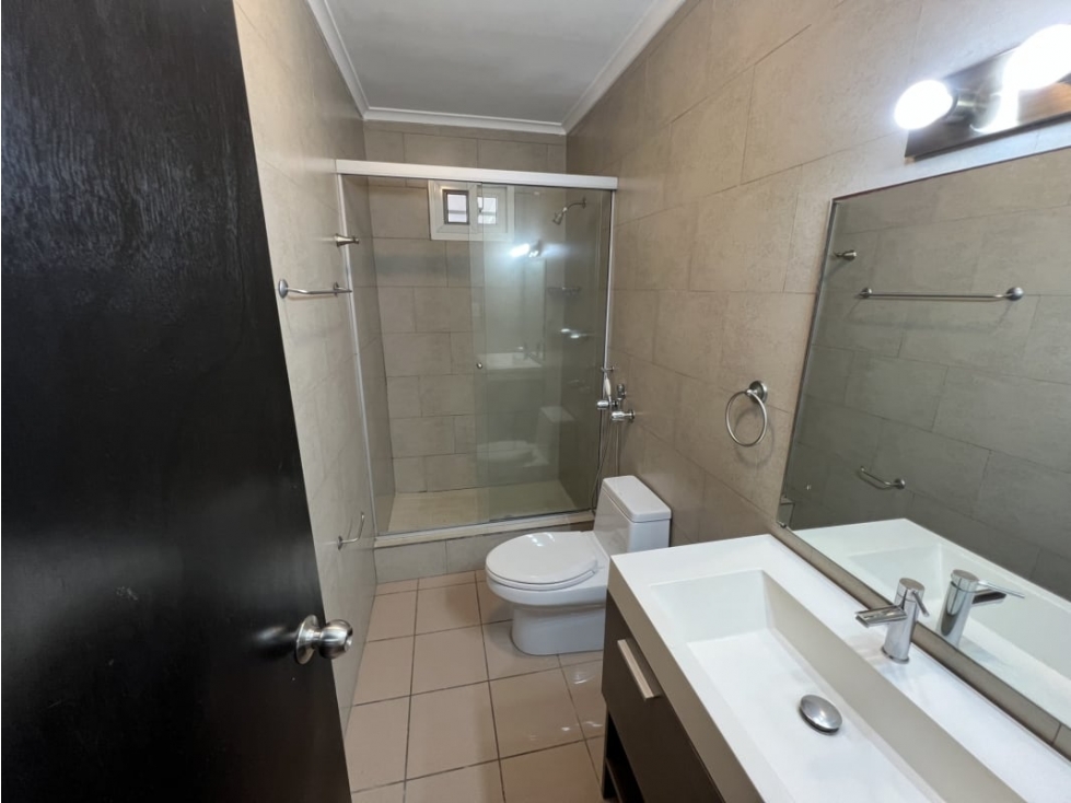 Casa para Alquilar en Altos de Panamá $1,500 — foto 6