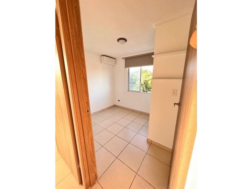 SE VENDE APARTAMENTO EN LA LOCERIA 3 RECAMARAS $ 145000.00