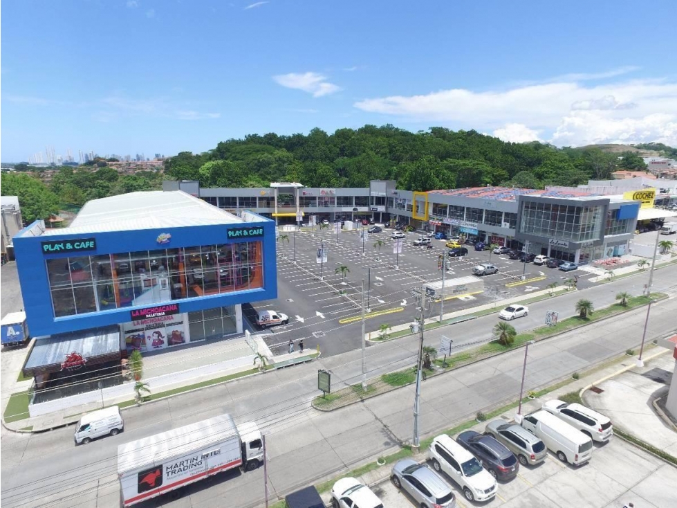 Se Alquilan Locales en Brisas Mall con excelente ubicación. - 3