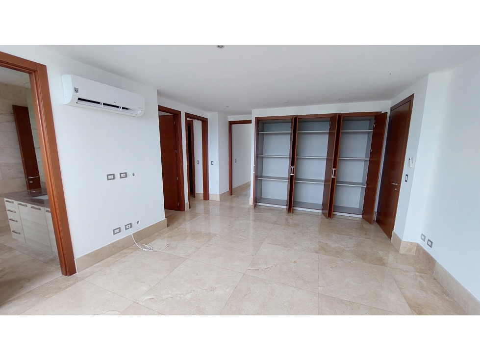 SE ALQUILA APARTAMENTO L/B EN SANTA MARIA GOLF 3 RECAMARAS $ 5000