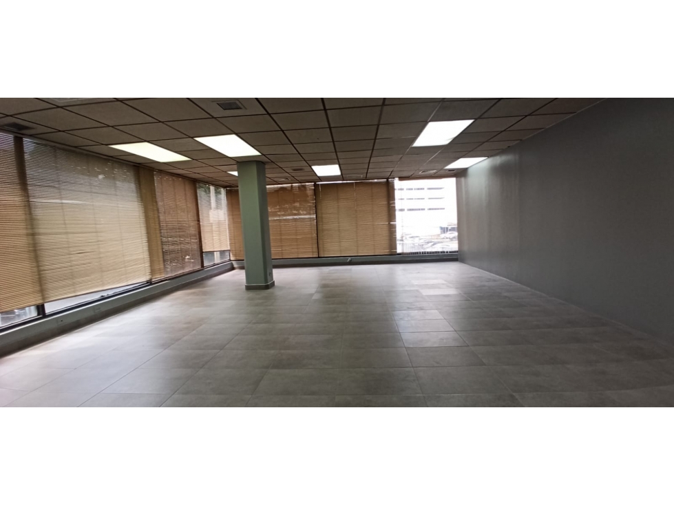 SE ALQUILA OFICINA EN BELLA VISTA ZONA BANCARIA -I.G.