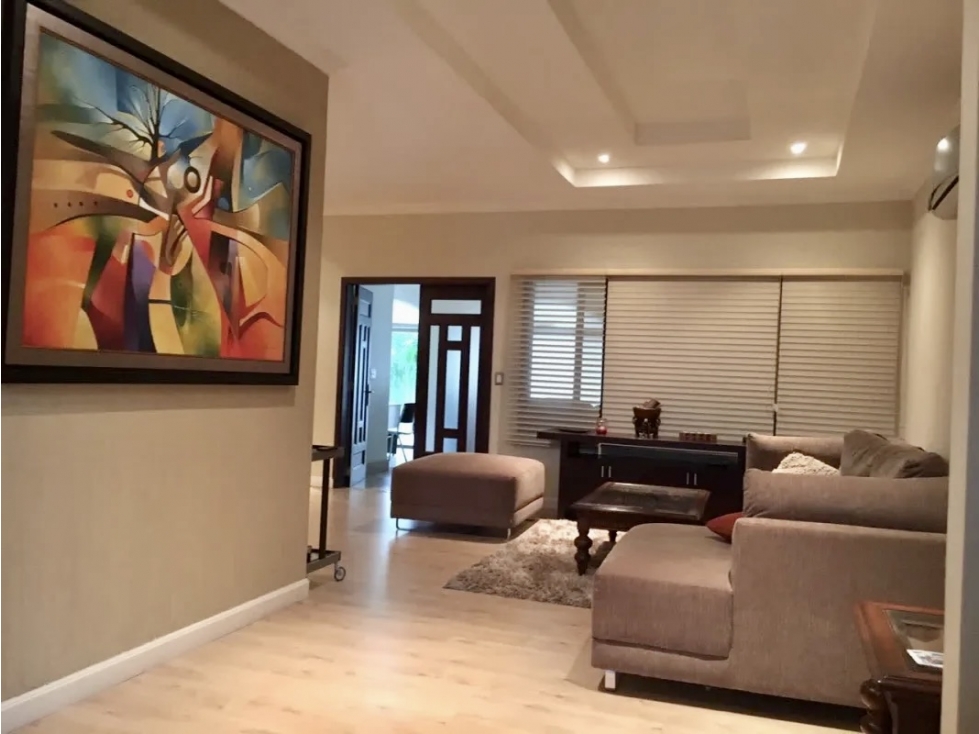 SE VENDE AMPLIA CASA EN COSTA SUR $650,000 — foto 2
