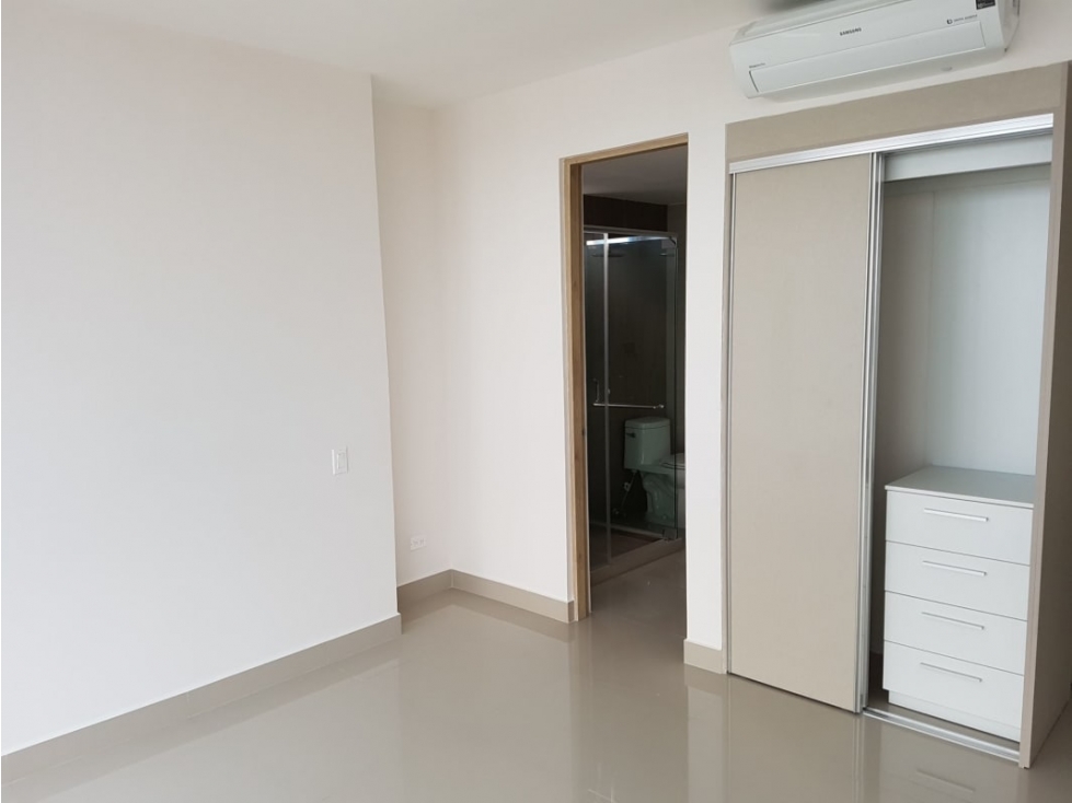 Alquilo Extraordinario Apartamento en via argentina — foto 5