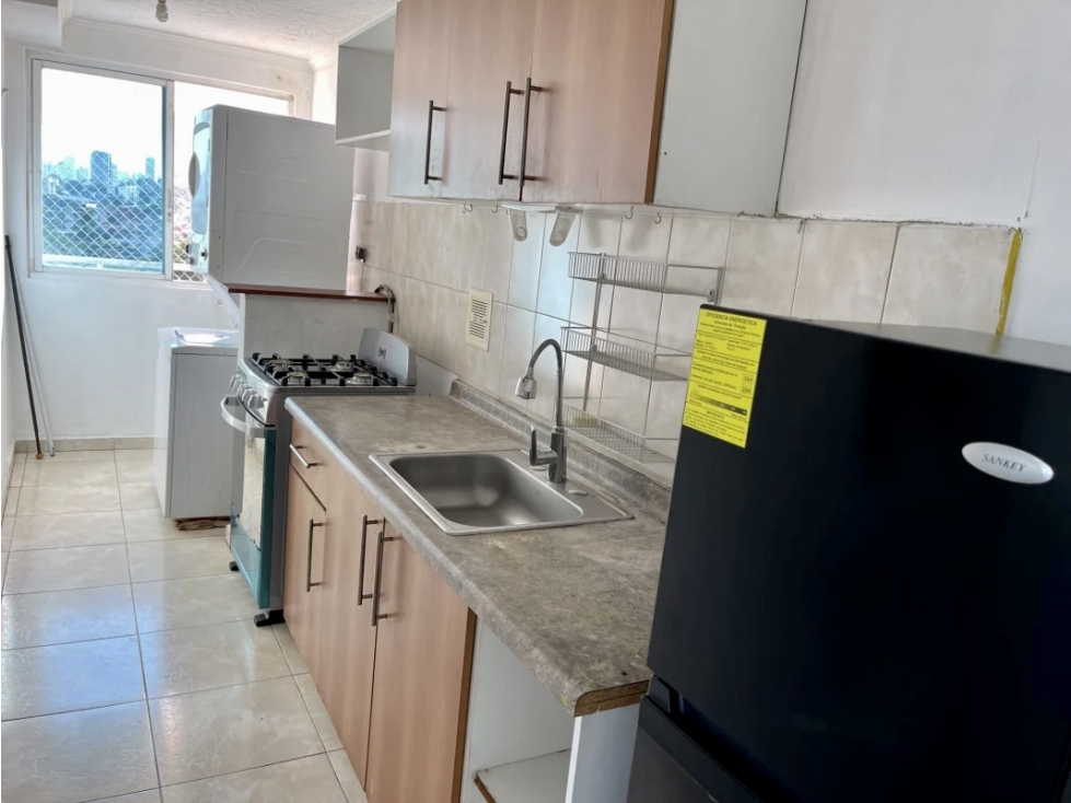 SE ALQUILA APARTAMENTO LINEA BLANCA EN PUEBLO NUEVO — foto 3