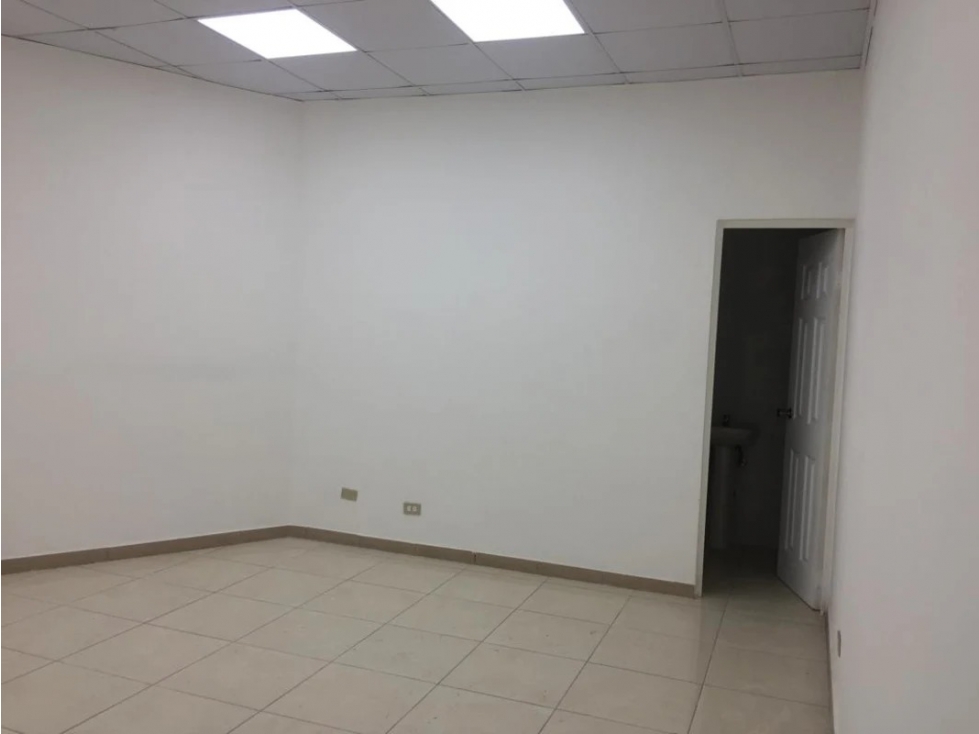 Se Alquila Local 106.88 Mts Albrook USD$1,213,oo+Itbms 11 - 5