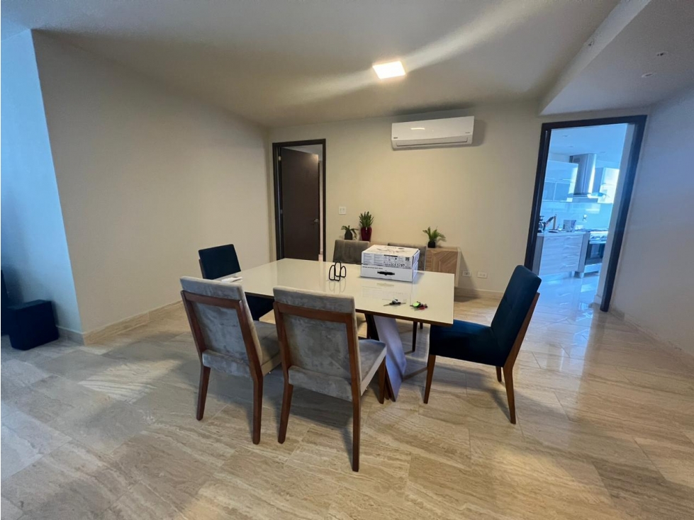 Se Alquila Apartamento 220 Mts Amoblado Costa del este $3,500,oo - 4