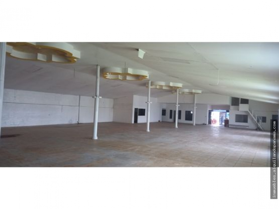 Alquiler y Venta de Galera en Rio Abajo 900 mts - 6
