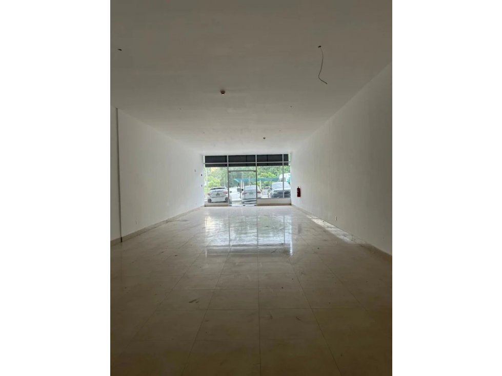 Se Alquila Local 114 Mts Via España Rio Abajo USD$1,800,oo+itbms - 5
