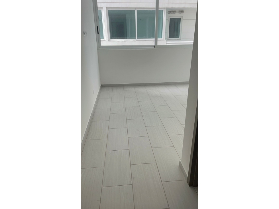 SE ALQUILA HERMOSO APARTAMENTO NUEVO EN THE TOWERS CALLE 50 !!!!! — foto 3