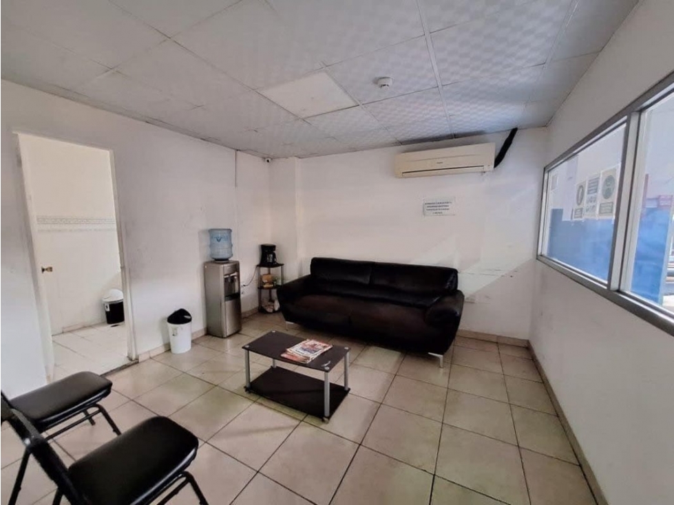 SE ALQUILA BODEGA EN PARQUE LEFEVRE 800 MT2 - 6
