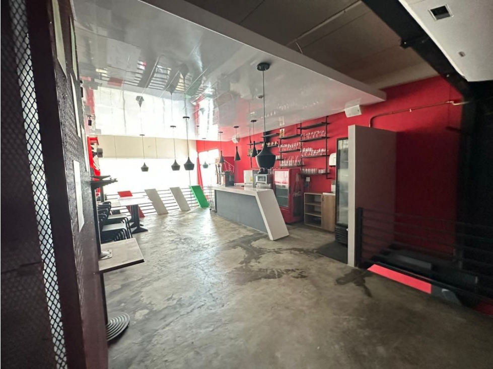 Alquilo Extraordinario local para pizzería con horno Incluido — foto 4