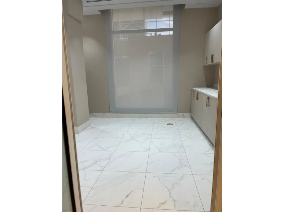 SE ALQUILA OFICINA O CONSULTORIA PUNTA PACIFICA — foto 6