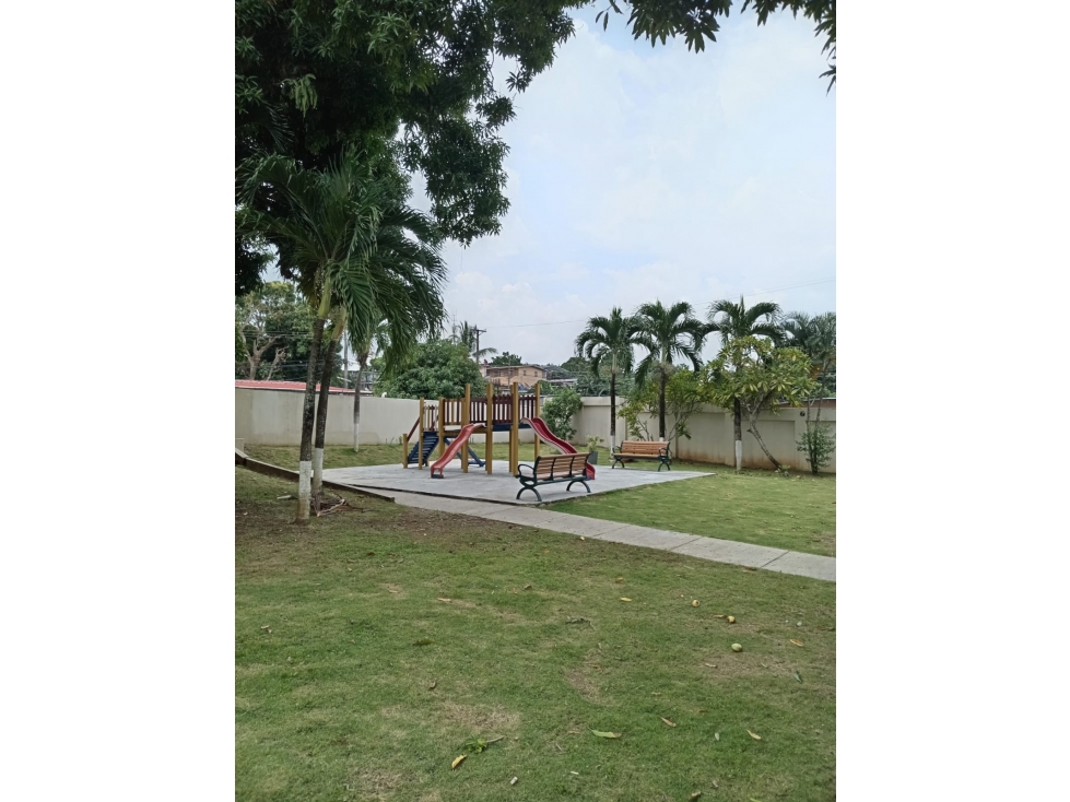 VENDO APARTAMENTO EN PEDREGAL $80.000!!! - 2