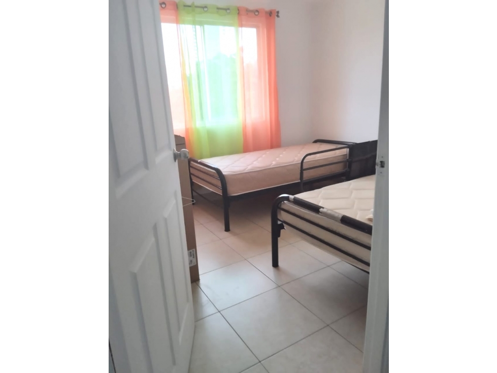 SE ALQUILA APARTAMENTO DE APARTAMENTO 12 DE OCTUBRE - 4
