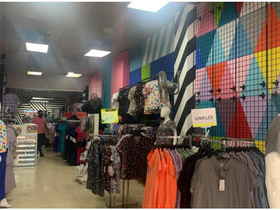SE ALQUILA LOCAL COMERCIAL AV CENTRAL — foto 2