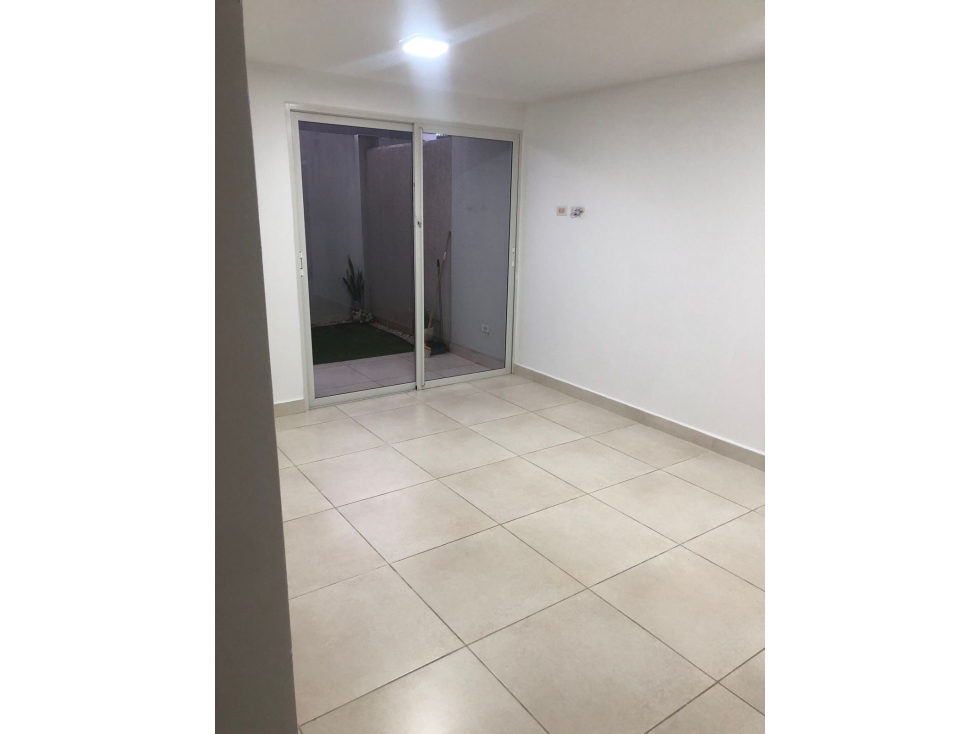 ALQUILO APARTAMENTO EN PARQUE LEFEVRE - 6