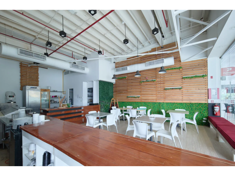 SE ALQUILA LOCAL PARA RESTAURANTE O CAFETERIA — foto 6