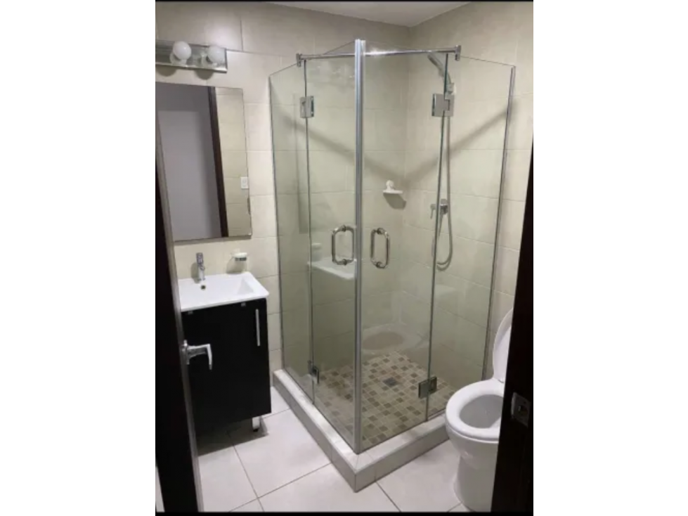 ALQUILO APARTAMENTO EN AV. BALBOA — foto 5