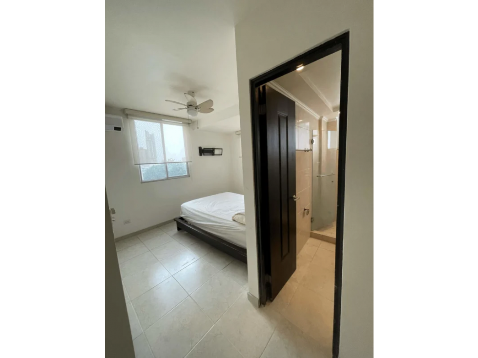 ¡Apartamento FULL Amoblado en 12 de Octubre